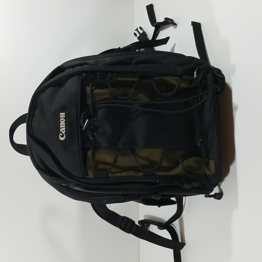 Canon Deluxe Carrying Backpack
